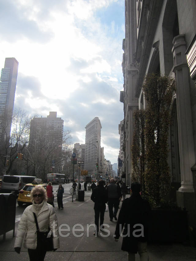 Нью-Йорк,Flatiron Building Раздел Женское термобелье - фото teens.ua - Нью-Йорк,Flatiron Building
