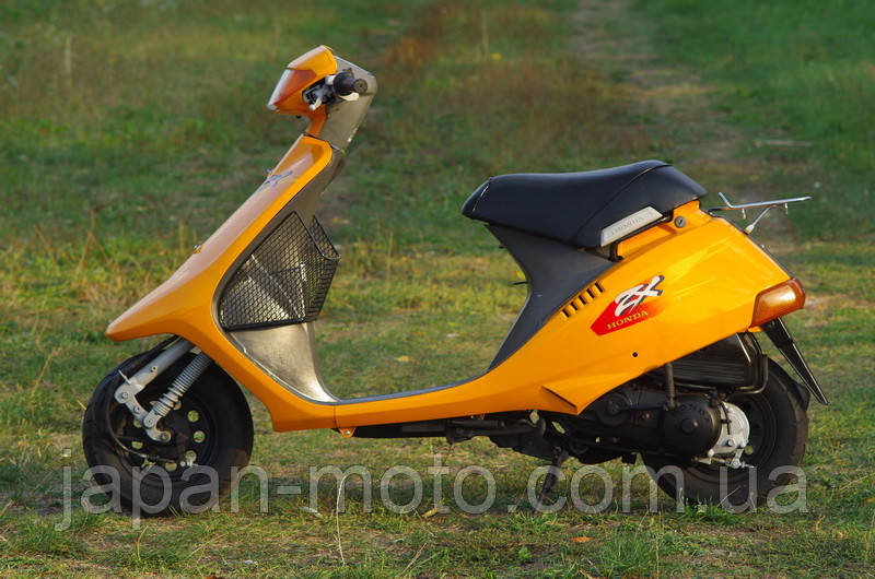 Скутер Honda DJ-1