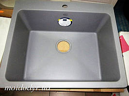 Мийка кухонна врізна гранітна в один рівень із стільницею Vered D-1002 Grey Granit