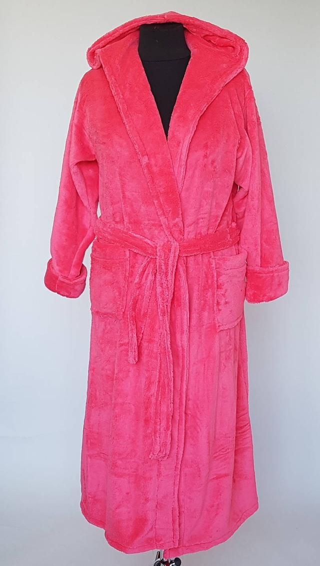 зображення махровий жіночий халат з капюшоном