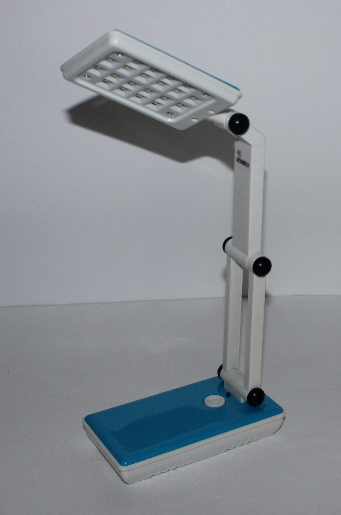 LED настольная лампа с резервным питанием - фото 4 - id-p64489842