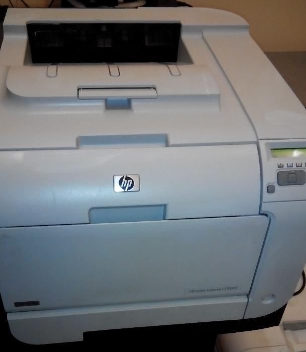 Цветной лазерный принтер HP LaserJet CP2025 б.у. из Европы - фото 2 - id-p779464451