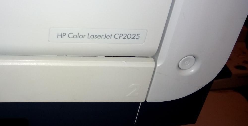 Цветной лазерный принтер HP LaserJet CP2025 б.у. из Европы - фото 3 - id-p779464451