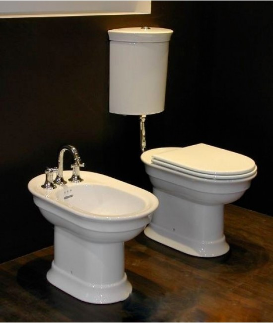 Унитаз в ретро стиле с бачком на трубе Hatria Dolcevita сиденье орех ...