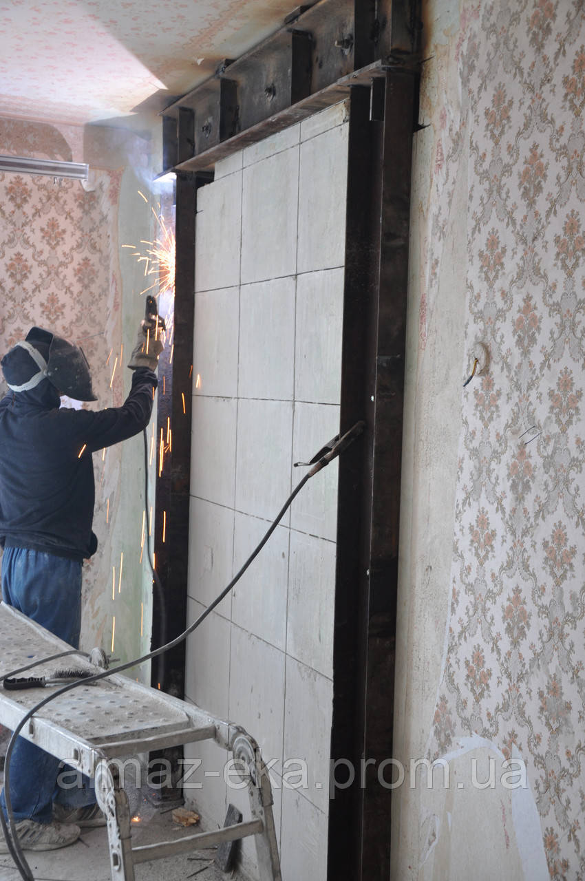 Алмазне різання бетону, прорізів у Харкові.