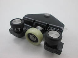 Ролики (без важеля, низ) бічний, зсувних дверей на Рено Трафік 01-> - ROLL — RT06