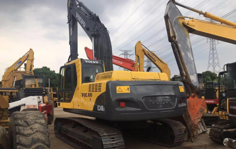 ГУСЕНИЧНИЙ ЕКСКАВАТОР VOLVO EC240CL, фото 1