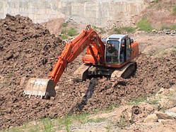 ГУСЕНИЧНІ ЕКСКАВАТОРИ BONNY CE 220-6