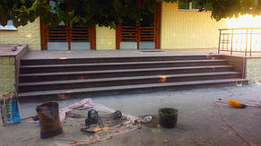 Гранитное крыльцо в школе, Киев. 1