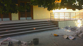 Гранитное крыльцо в школе, Киев. 2