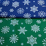 Тканина з великими білими сніжинками на зеленому тлі, ширина 160 см, фото 4