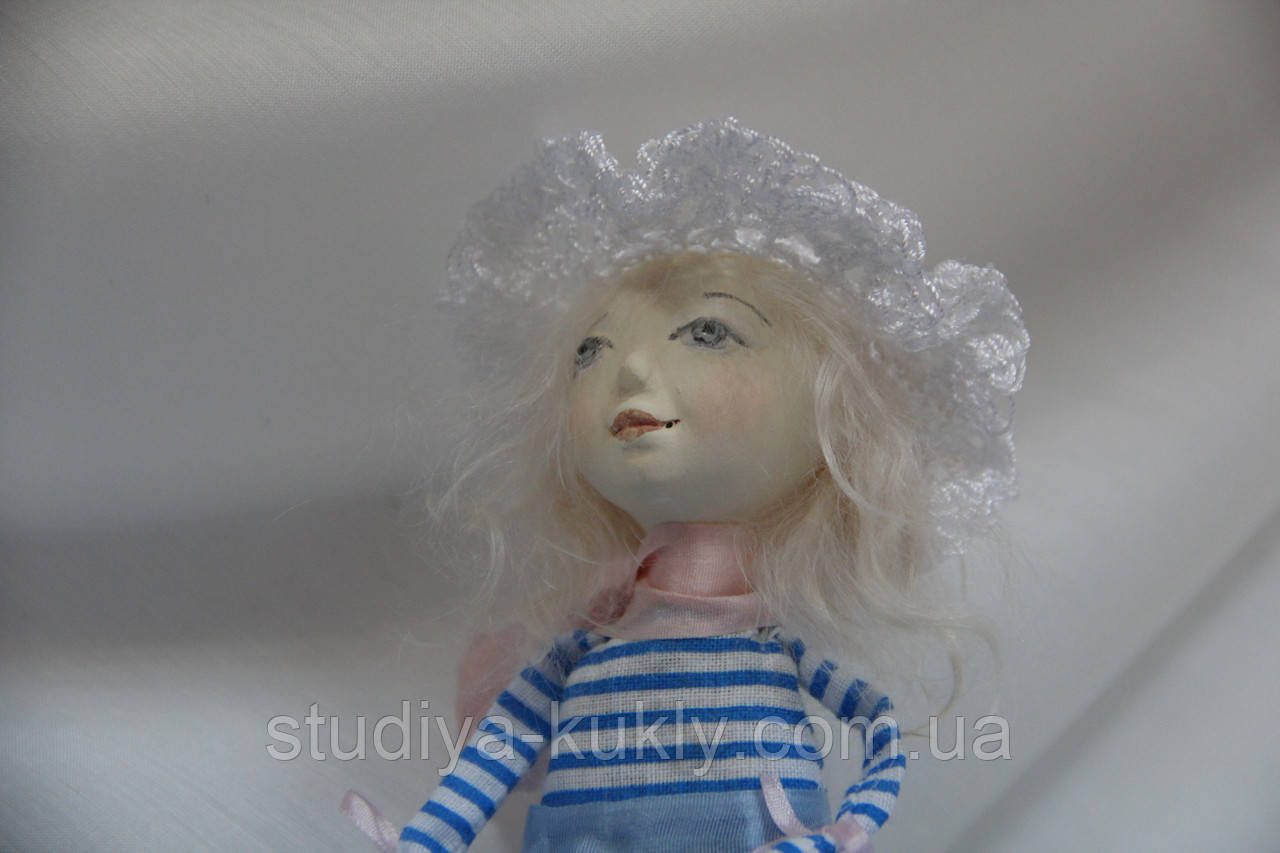 Сувенірна лялечка бовтанка. Колекційна авторська лялька. Інтер'єрна лялька