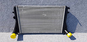 Інтеркулер VW Jetta V інтеркулер Фольксваген Джетта 5