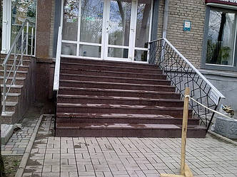 Гранітні щаблі від 1200х300х30