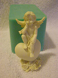 Силіконова форма "Ангел на серце" 9см