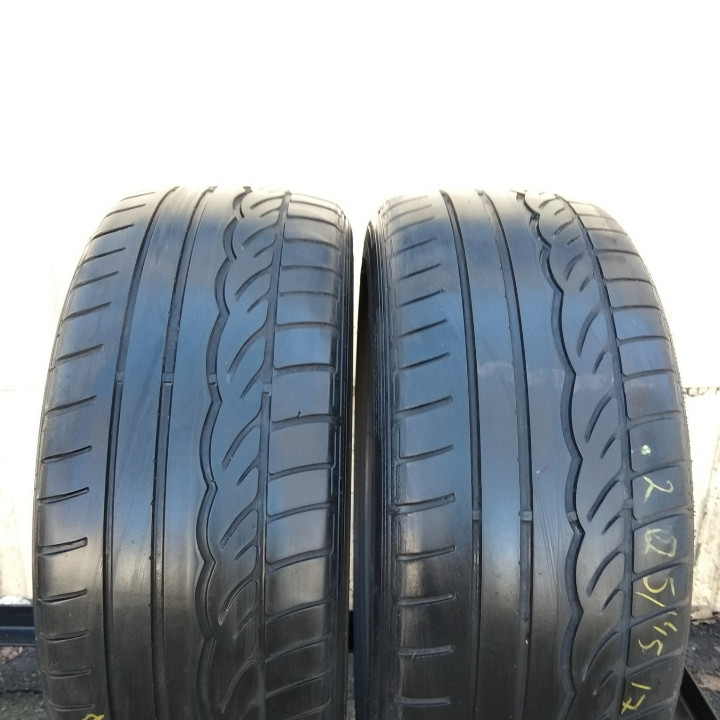 Літні шини Dunlop 205/45/17