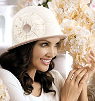 Женская шерстяная шляпка с цветком Vincenta от Willi Польша