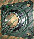 Підшипник AH232668 в корпусі BEARING, CHOPPER ASSY в зборі AH212944 з/ч John Deere в Україні 212944, фото 3