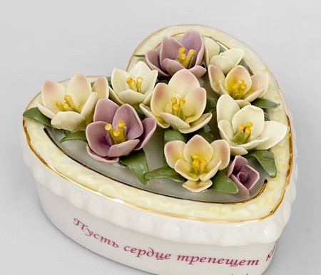 Порцелянова Скринька Pavone "Весняне серце" з квітковим дизайном