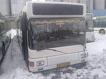 Замена лобового стекла на автобусе MAN NL 202 в Запорожье 2