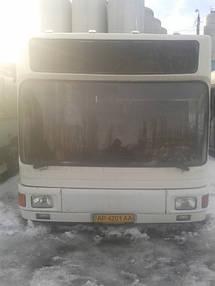 Замена лобового стекла на автобусе MAN NL 202 в Запорожье 3