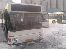 Замена лобового стекла на автобусе MAN NL 202 в Запорожье 4