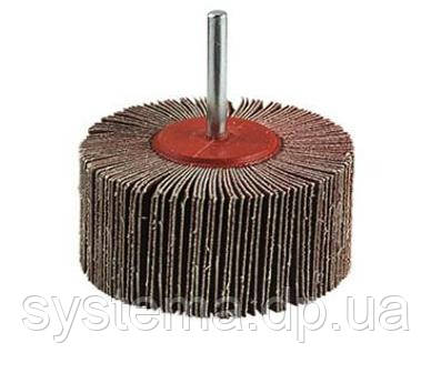 Пелюсткова щітка на шпинделі 3M™ 339 SM, 60х30 мм, P80, 64509