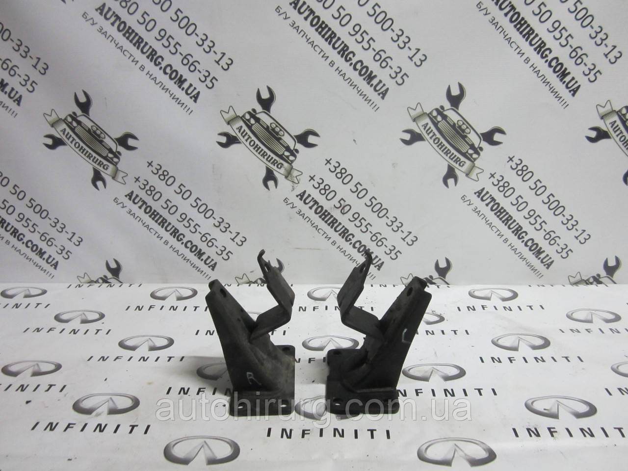 Кронштейн подушки двигуна Infiniti QX56 112337S000 / 112327S000