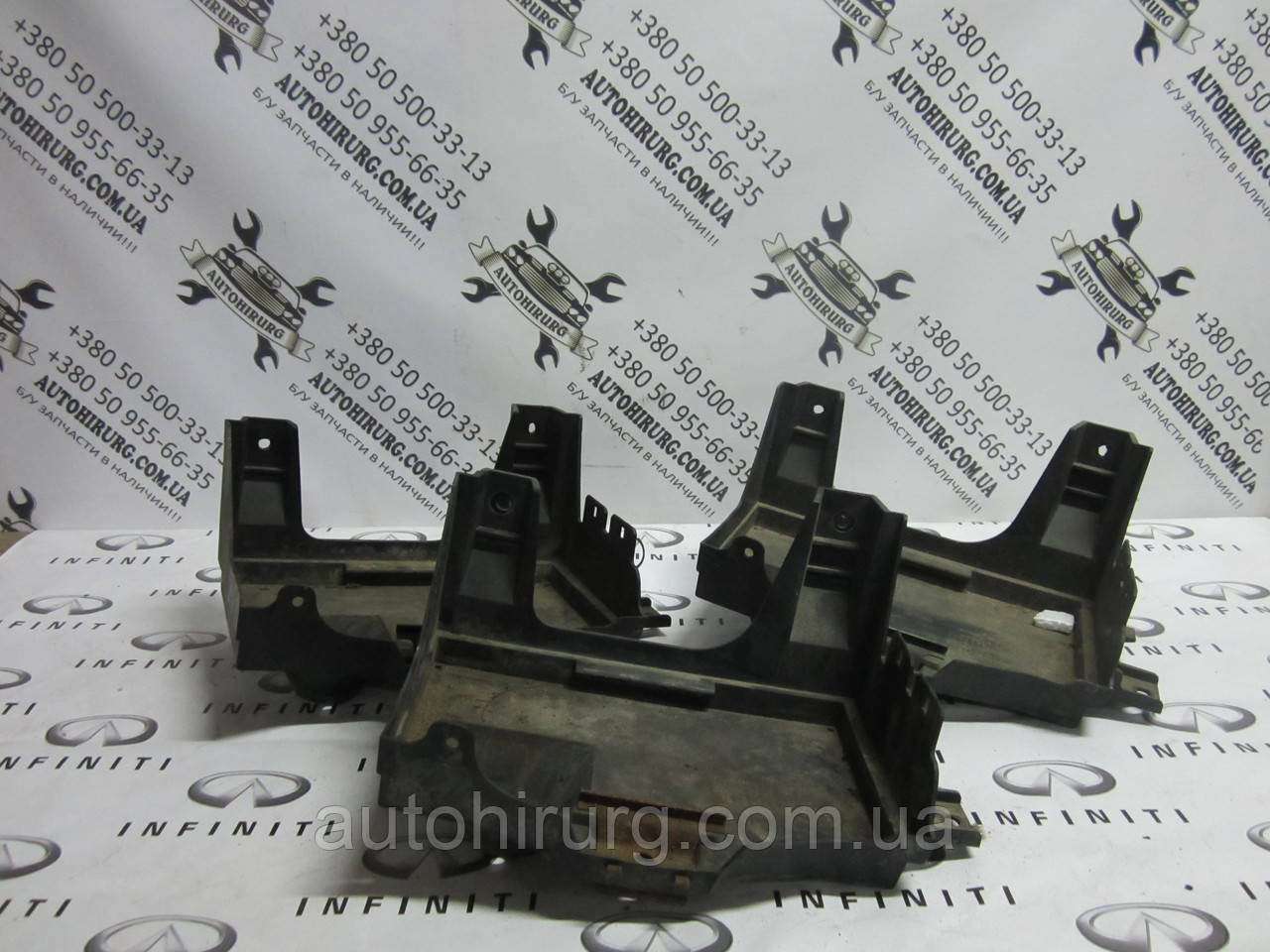Кронштейн акумулятора Infiniti QX56 648607S000 / 244317S000