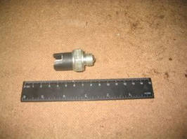 Вимикач світла задн. ходу ВК-418Д датчик кулька КРАЗ, МТЗ, УАЗ Оригінал (Арт. ВК418Д)