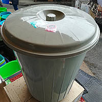 Бак із кришкою 70 літрів