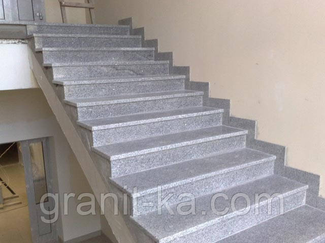 Магазин сходів із граніту