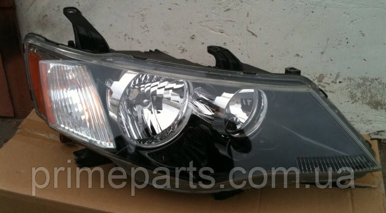 Фара Mitsubishi Outlander XL фари Мітсубісі Аутлендер ХЛ