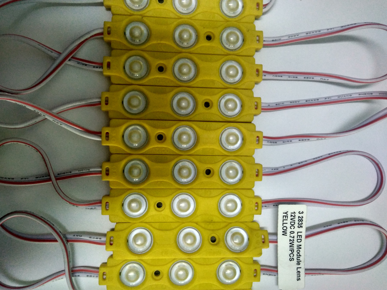 Жовтий світлодіодний модуль 0.72 Вт три світлодіоди SMD2835 з лінзою кластер 3 LED