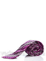 Вузька краватка кольору фуксії в зигзагоподібну смужку, 100% шовк високої якості