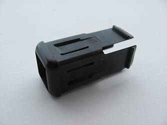 Напрямні задніми лівими дверцятами (низ) на MB Sprinter, VW LT 1996-2006 — Mercedes Original — 6017430039