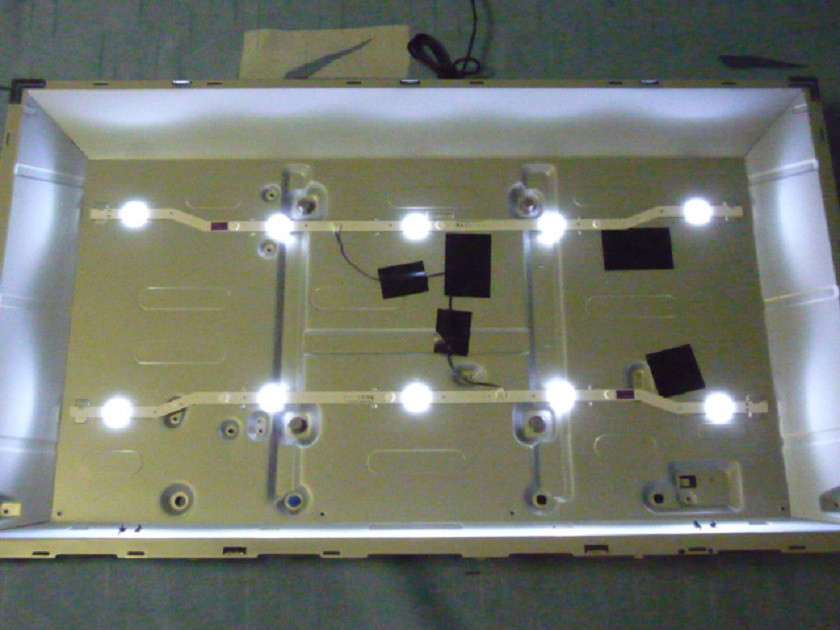 Світлодіодні LED-лінійки V5DN-320SM0-R5[16.09.27] (Б/В)  (матриця JJ032AGE-R1)
