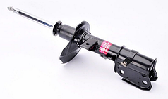 Амортизатор передній правий газомаслянный KYB Nissan Pathfinde (99-04) 335030