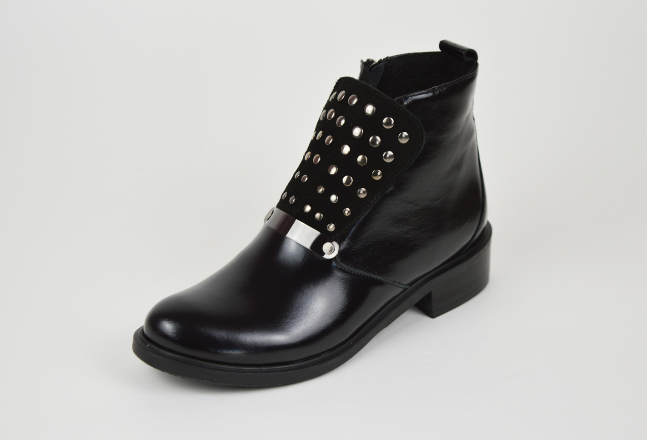 Черевики демісезонні з декорованим мовою Lamanti 609