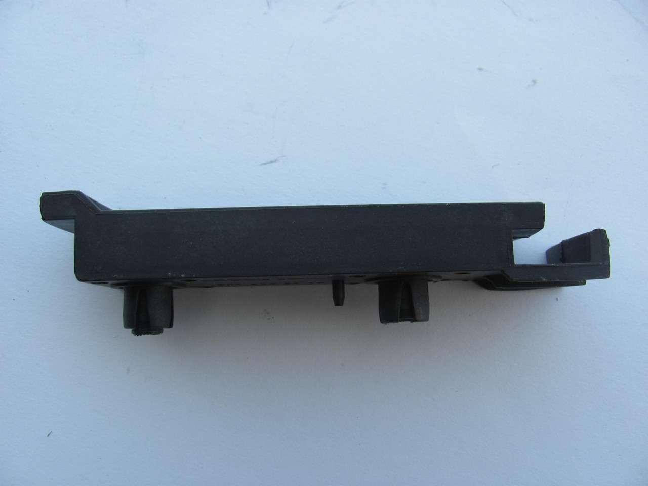 Кріплення переднього бампера на Sprinter 1996-2006 — Autotechteile — ATT8801