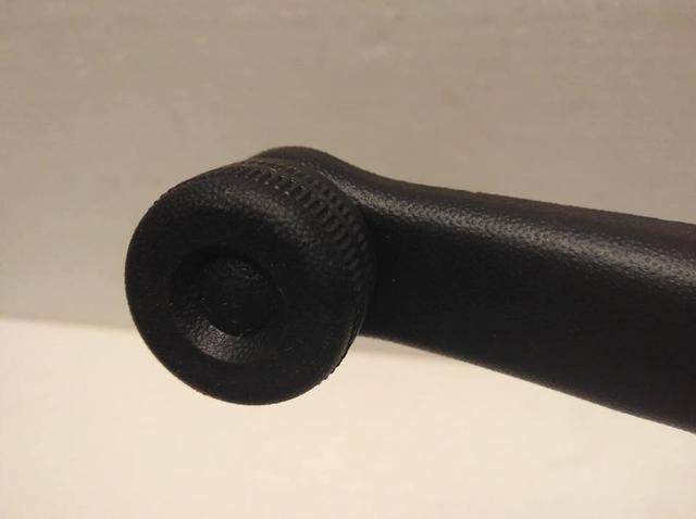 Ручка стеклоподъёмника в сборе (черная) на Lanos/ Sens
