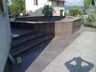 Гранітні щаблі суцільні