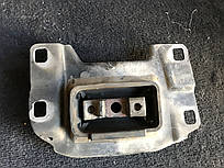 Опора кпп ліва Ford Focus 04-08 б/у