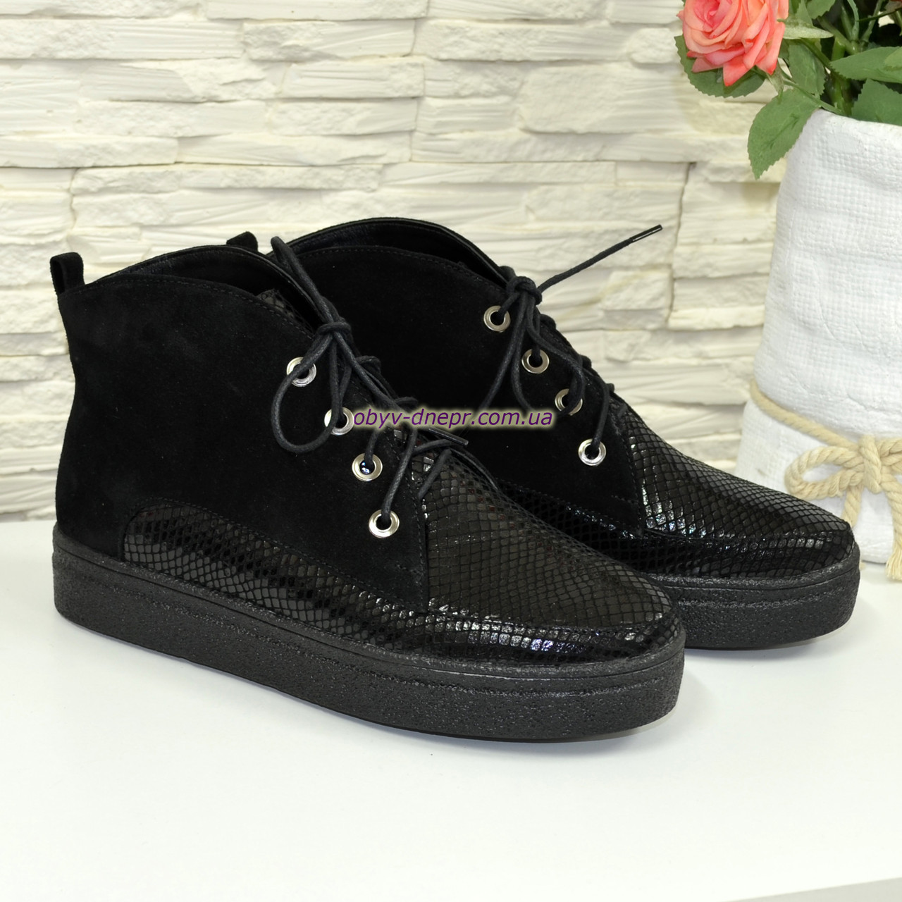 Черевики жіночі замшеві на товстій підошві, фото 1