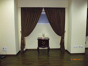 Темные шторы на подхвате в офис. Киев