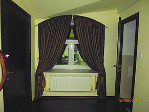 Шторы с подхватом на трубчатом карнизе в арку. Киев