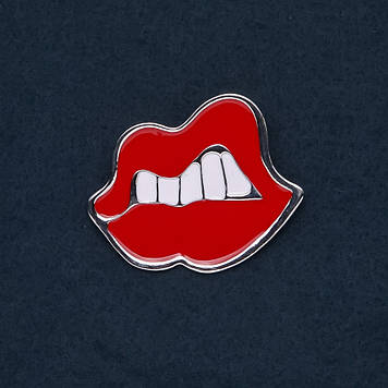 Знижка! Брошка "Губи" 46х37мм