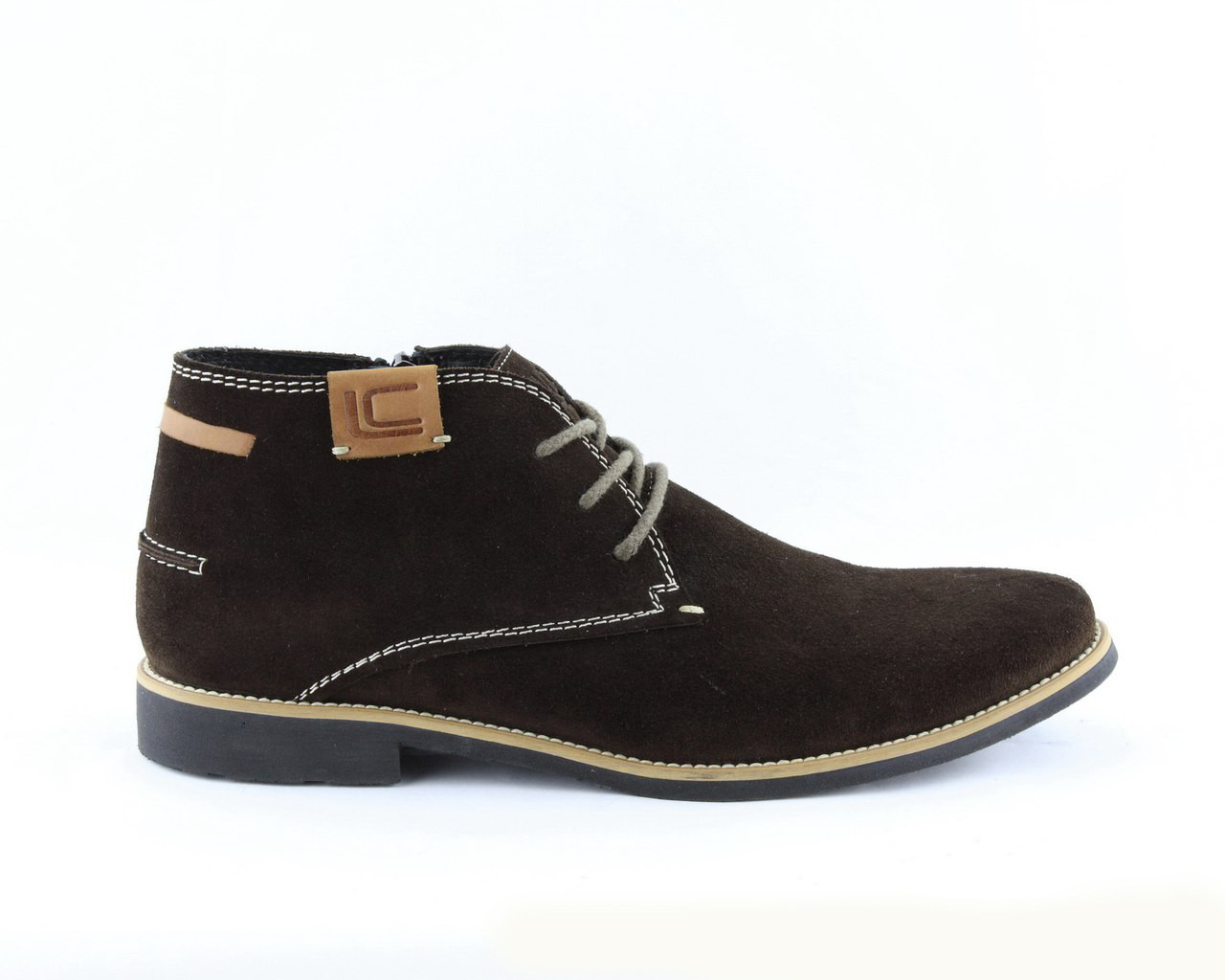 Замшеві зимові черевики коричневого кольору - стильне і комфортне взуття!