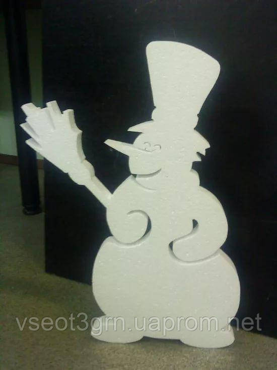 Сніговик із пінопласту