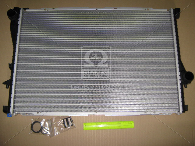 Радіатор охолодження BMW, Nissens 60648A